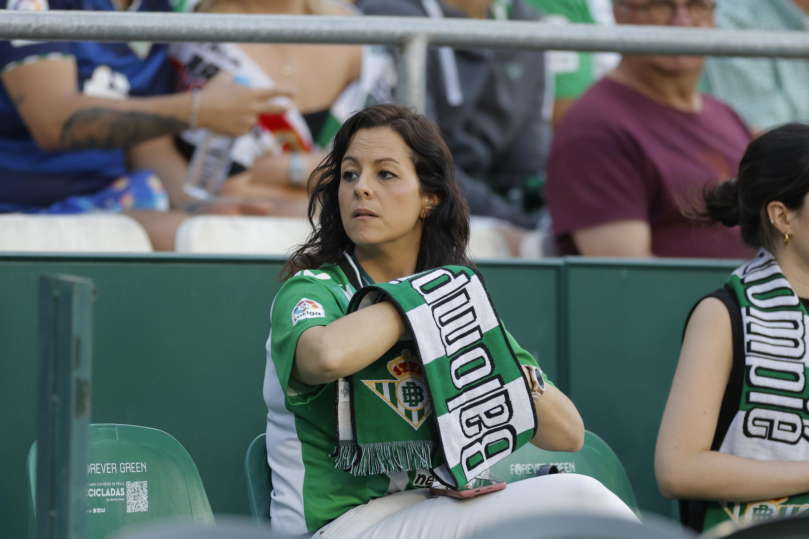 Búscate en las fotos del Betis-Rayo