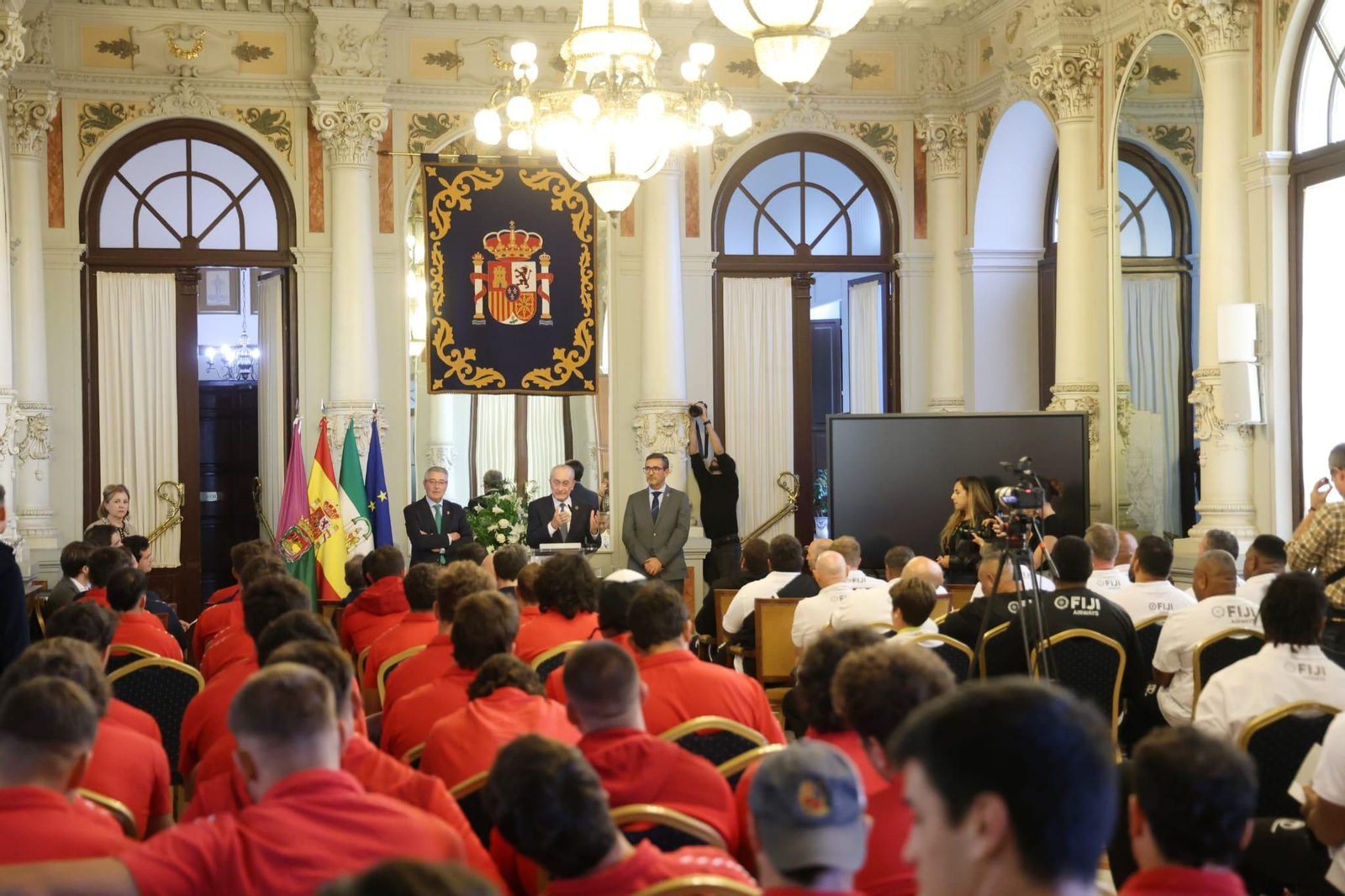 España y Fiyi, bienvenidas a Málaga en el Ayuntamiento