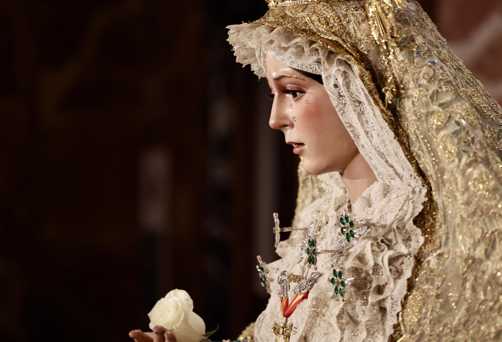 La vuelta de la Esperanza Macarena tras la restauración de Manzano, en imágenes