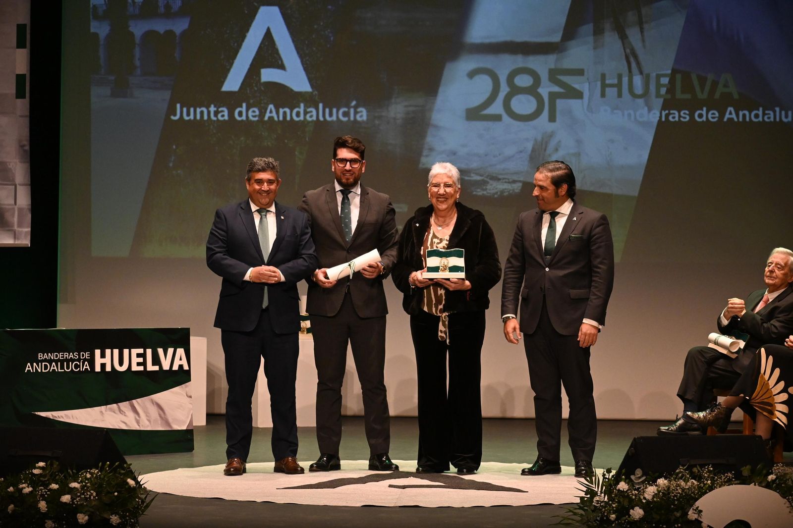 Premios de las Banderas de Andalucía en Huelva, en imágenes