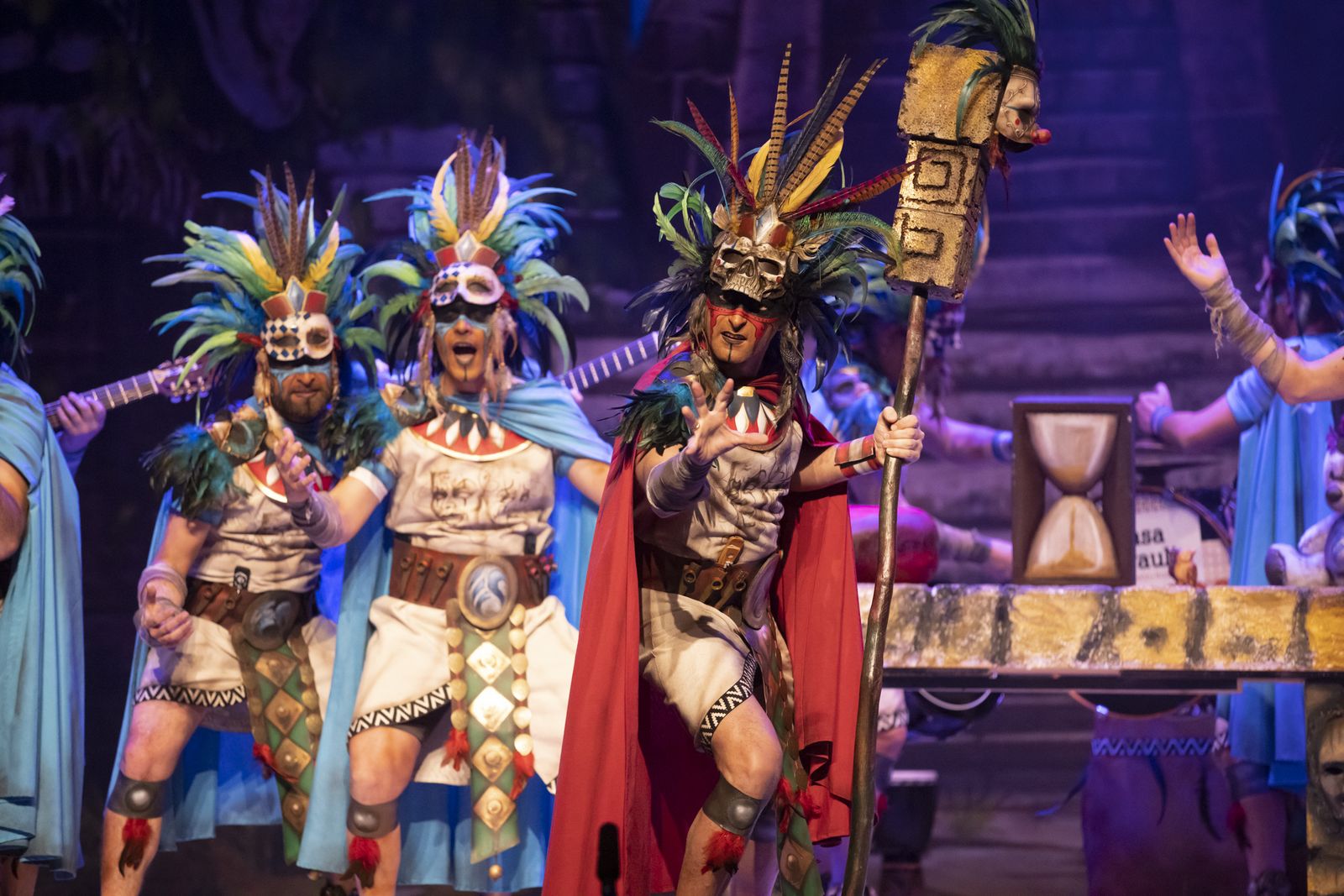 Imágenes de la actuación de la comparsa de Bollullos "El sacrificio" en el Carnaval Colombino