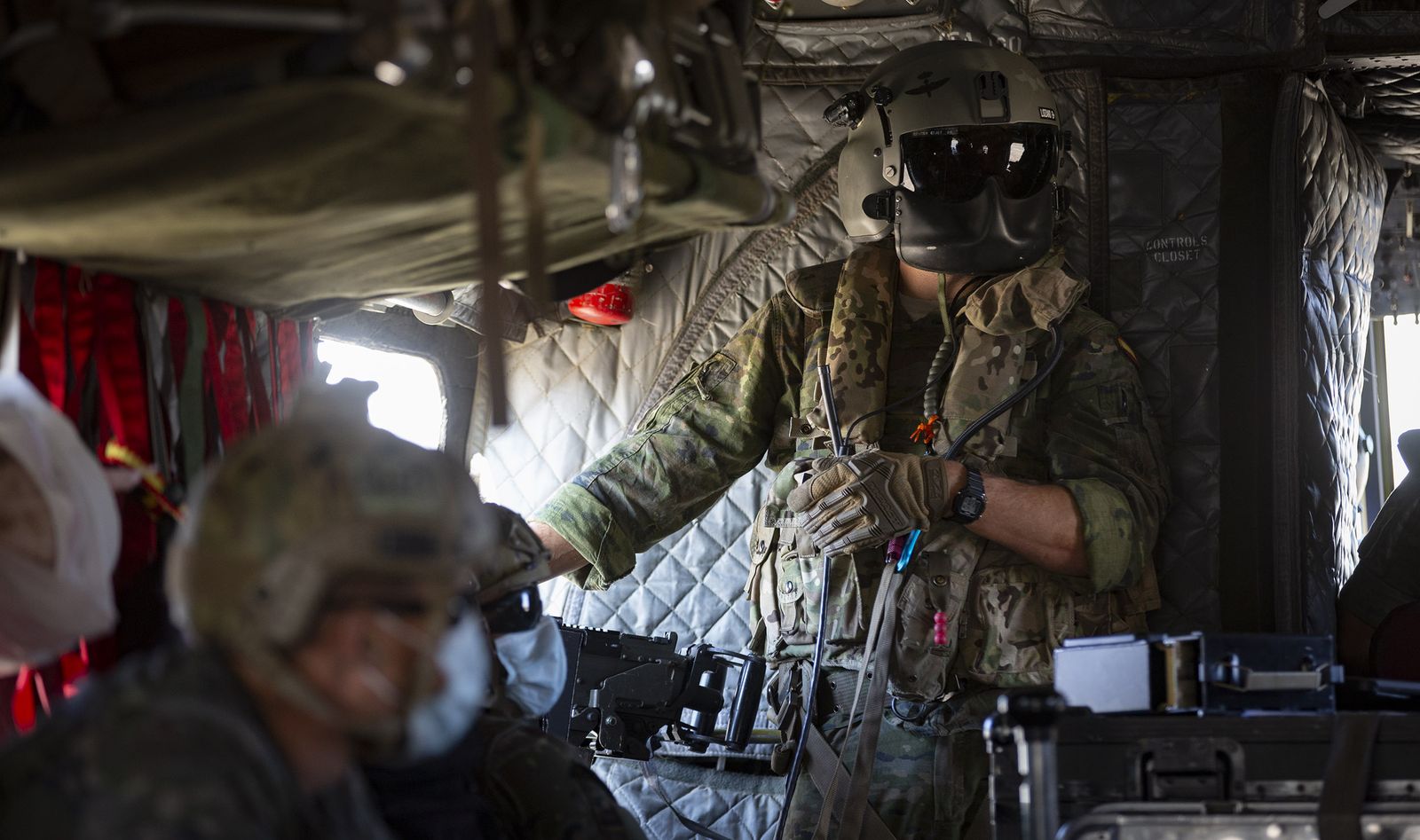 Entrenamiento del Ejército en el río Guadalquivir