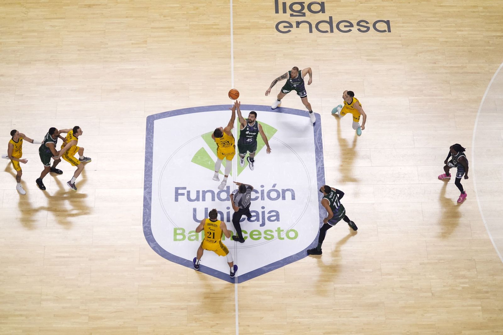 1x1 y notas del Unicaja-La Laguna Tenerife: Depender de Perry no suele ...