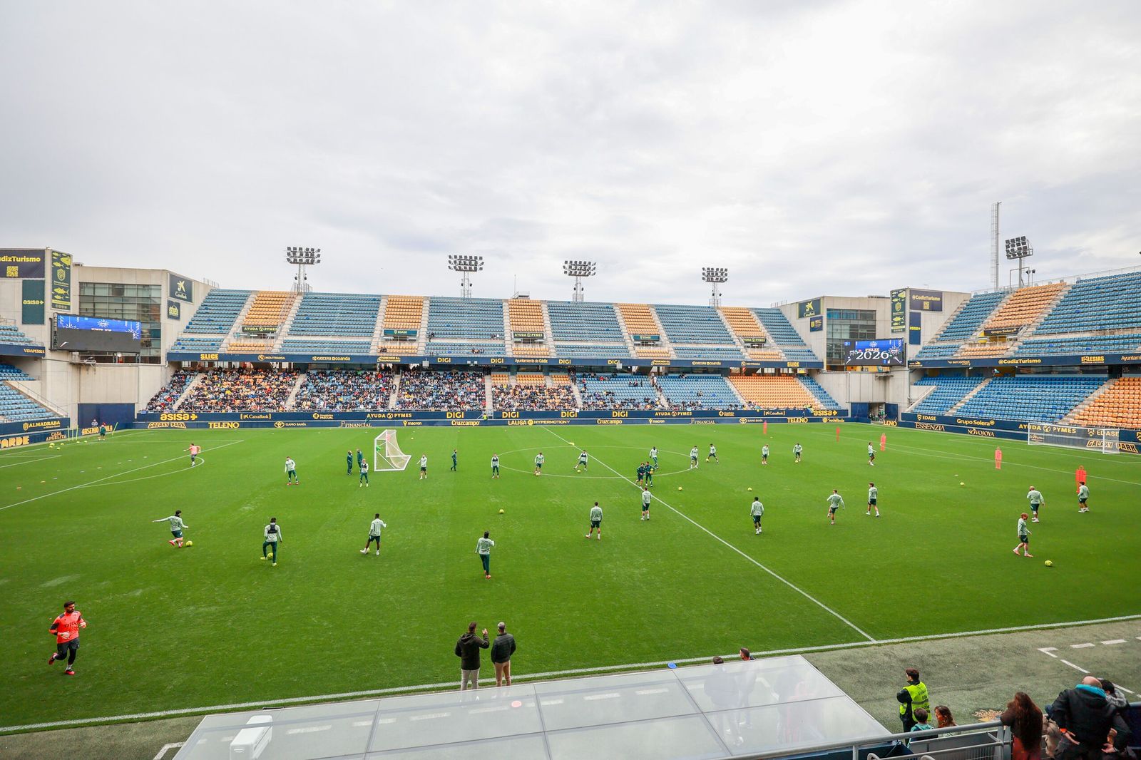 Un entrenamiento del Cádiz en el Nuevo Mirandilla.