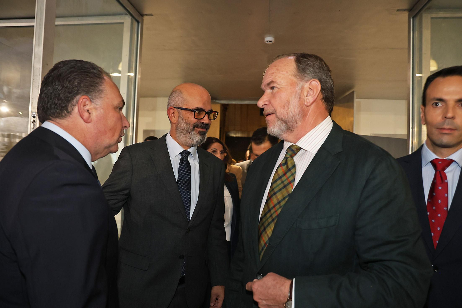 Imágenes de los invitados a la gala de los  37 premios Onubenses del Año