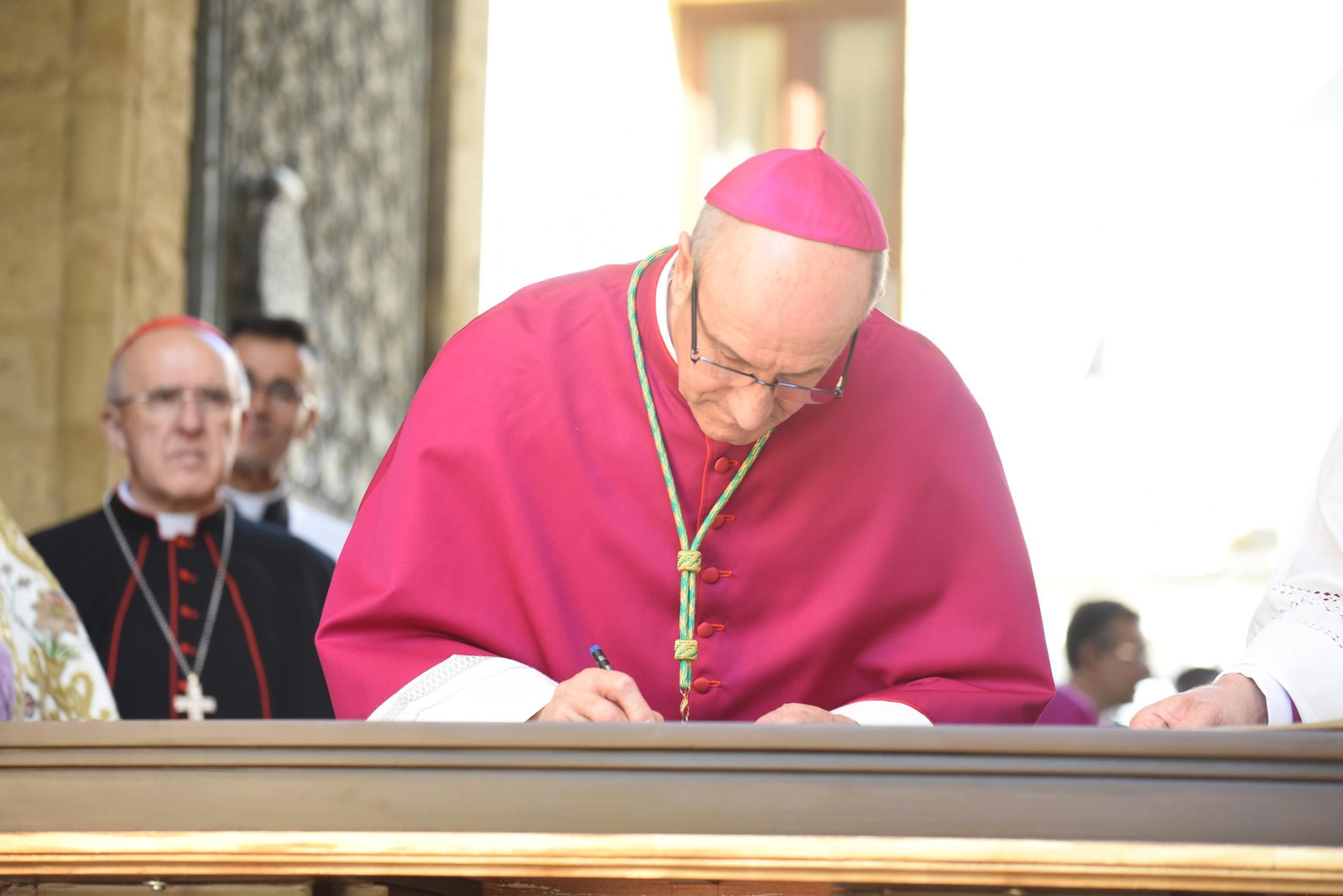 La toma de posesión del nuevo obispo de Córdoba, Jesús Fernández, en imágenes