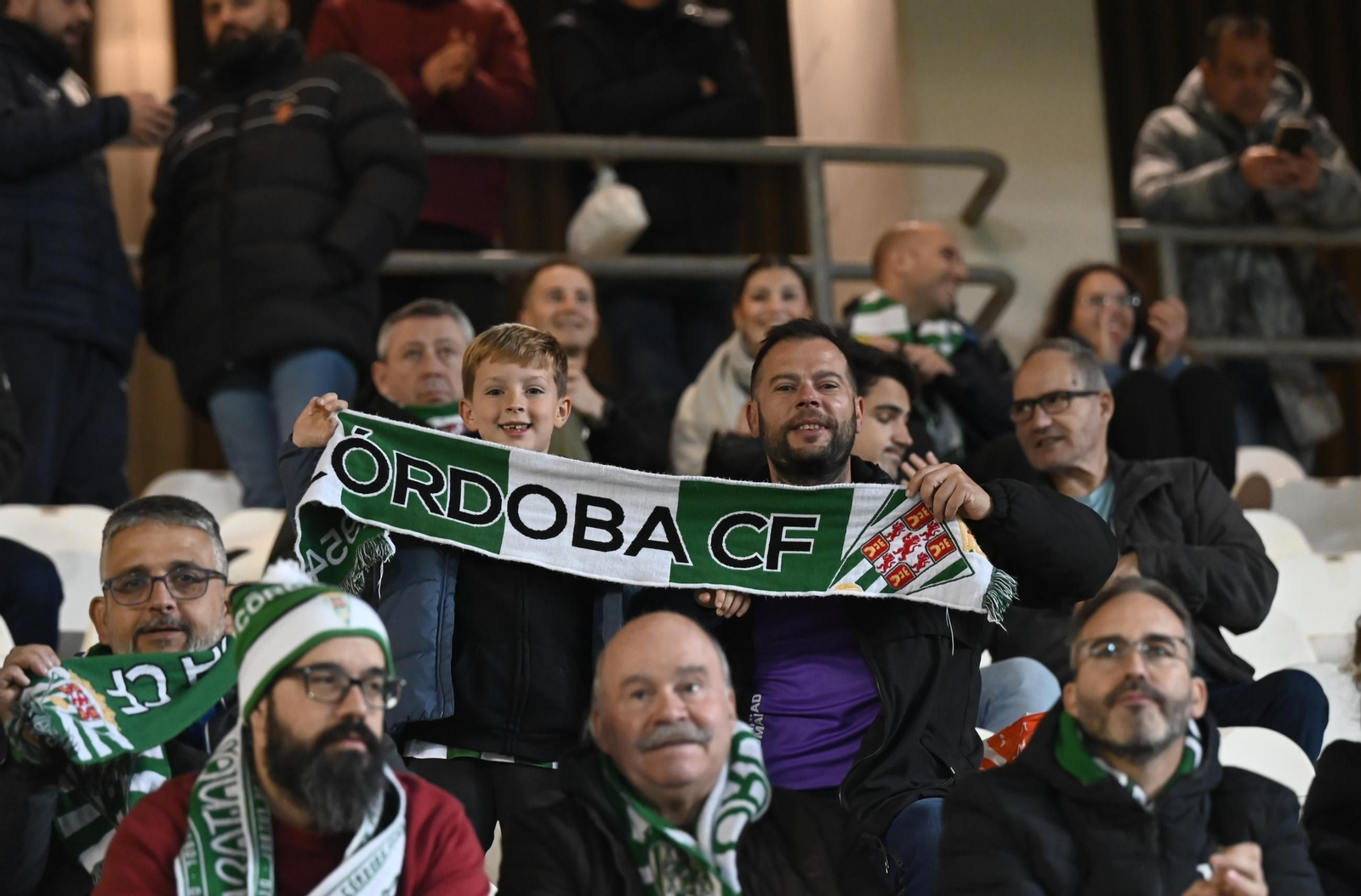 Las mejores fotos del gran ambiente en El Arcángel para el Córdoba CF - Eibar Las mejores fotos del gran ambiente en El Arcángel para el Córdoba CF - Eibar