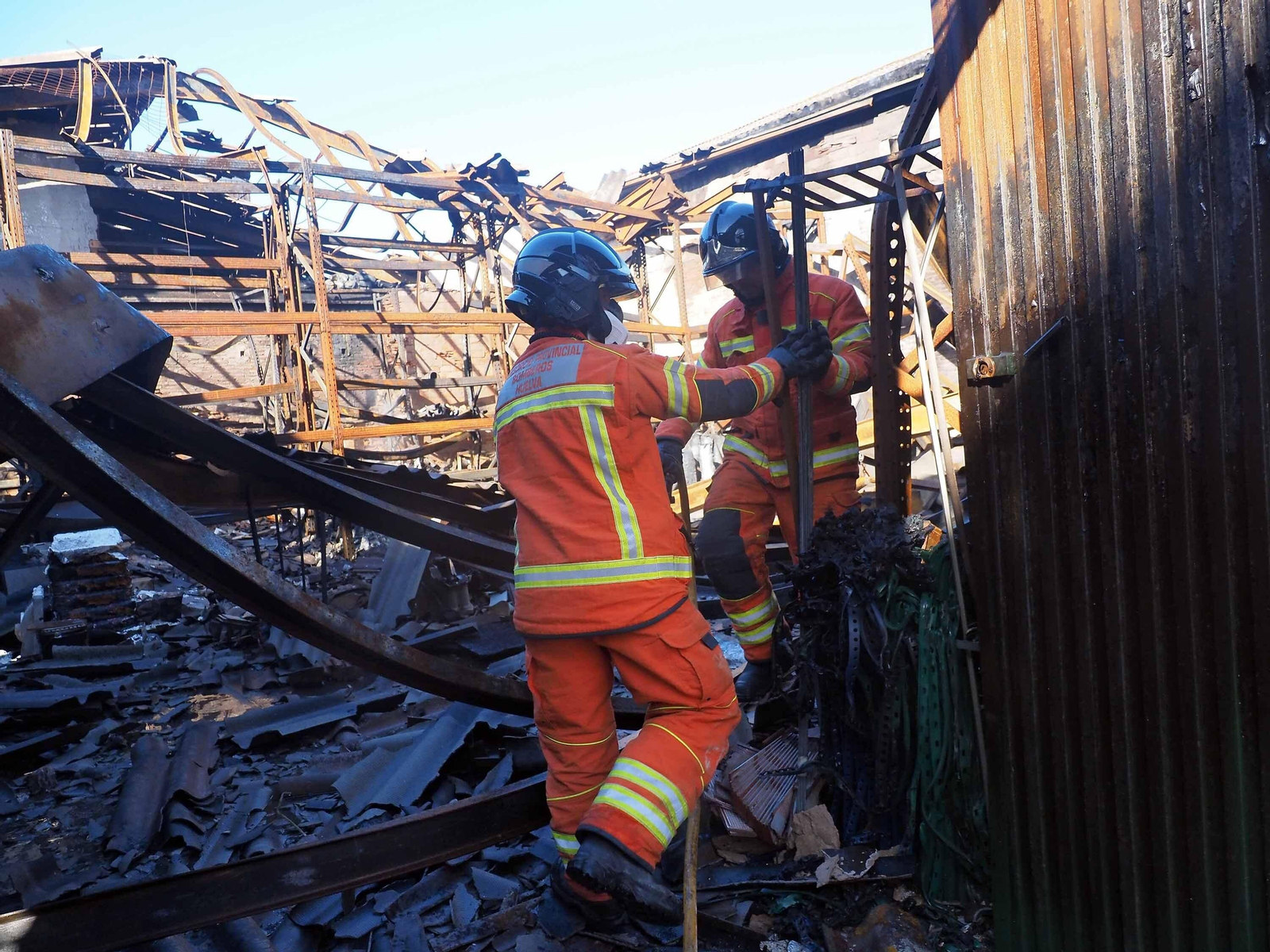 Bomberos del Consorcio trabajan en la zona afectada