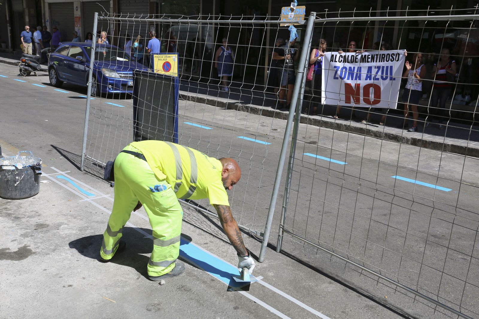 Protestas durante los trabajos para la zona azul en el entorno de La Unión