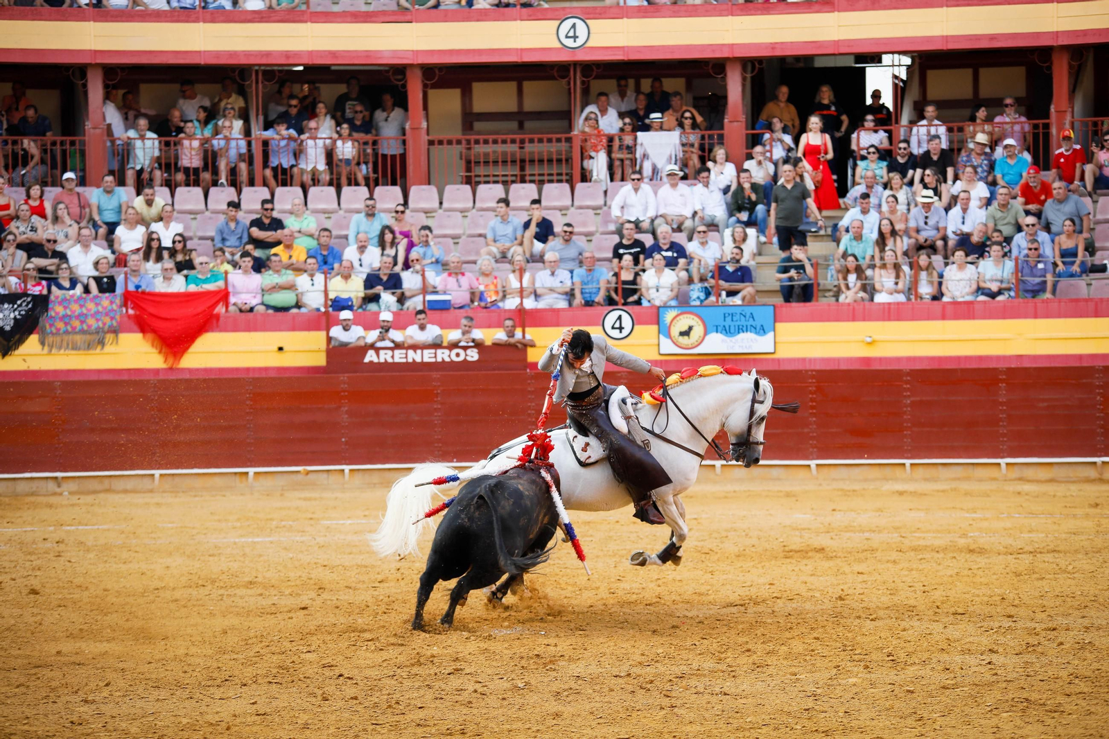 Imágenes de la corrida de toros en Roquetas de Mar