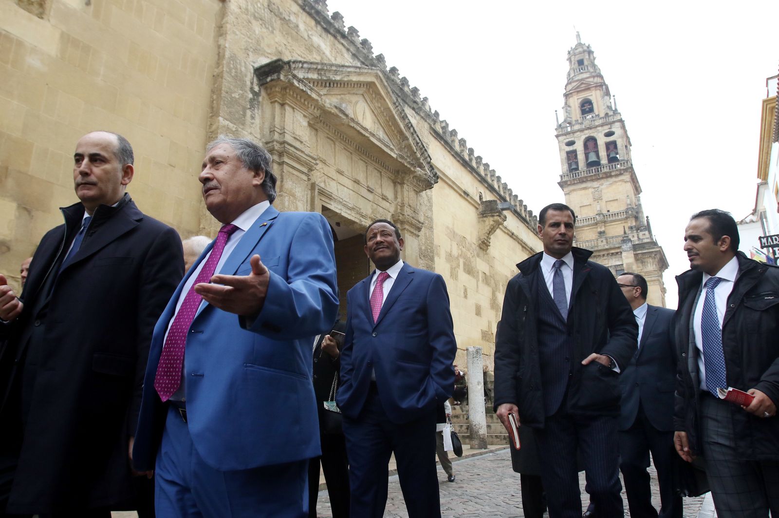 La visita de los embajadores de los países árabes al X aniversario de la casa árabe