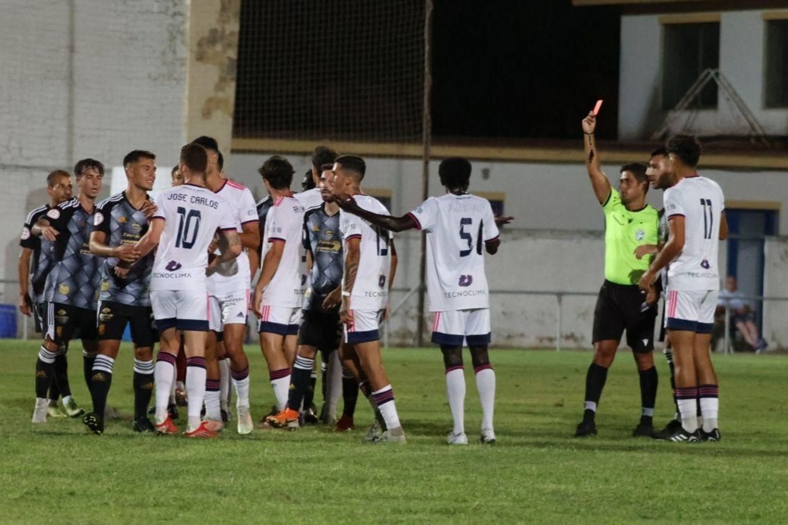 Imágenes del Trofeo Feria de la Vendimia entre el Xerez CD y Marbella