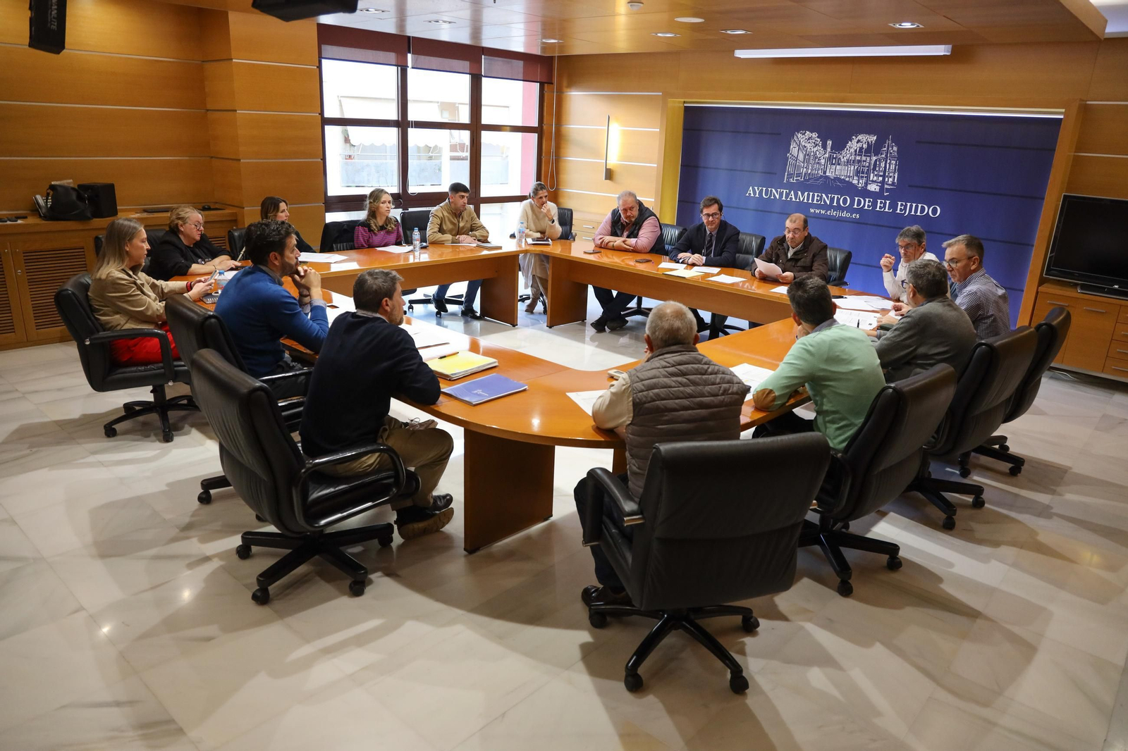 El equipo de gobierno aprueba la adjudicación de las obras del Camino del Mancha.