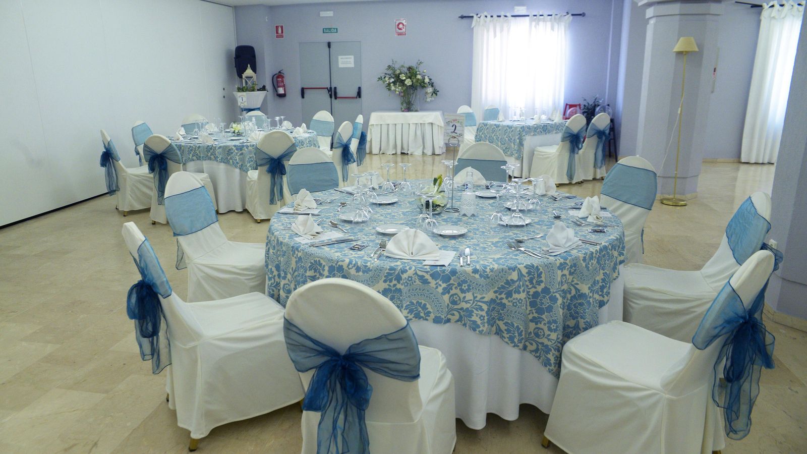 La ocupación de las mesas depende del nivel de alerta y si es interior o exterior.