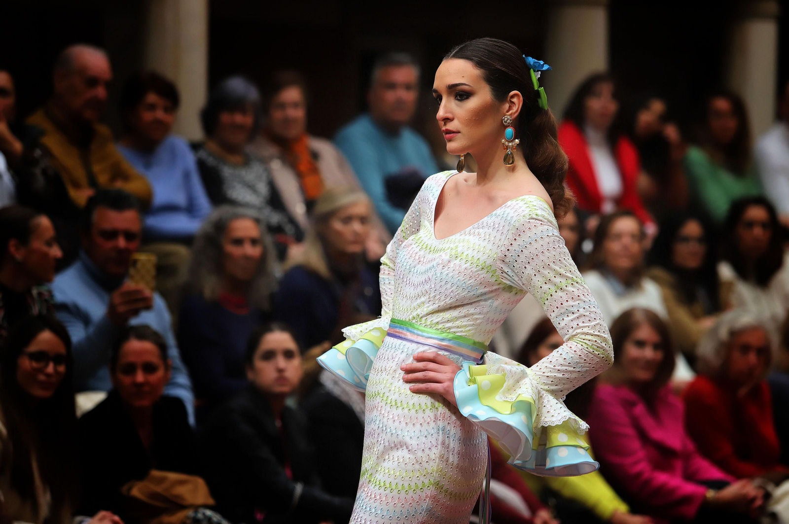 Huelva Flamenca 2023. Imágenes del desfile benéfico de El Ajolí a favor de Cruz Roja Española