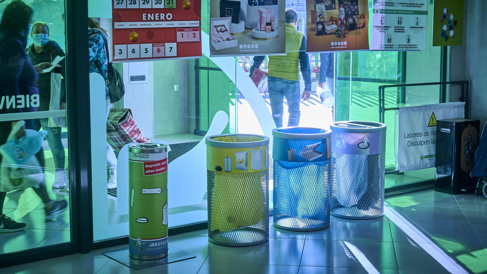 Interior del nuevo Mercadona de Fadricas