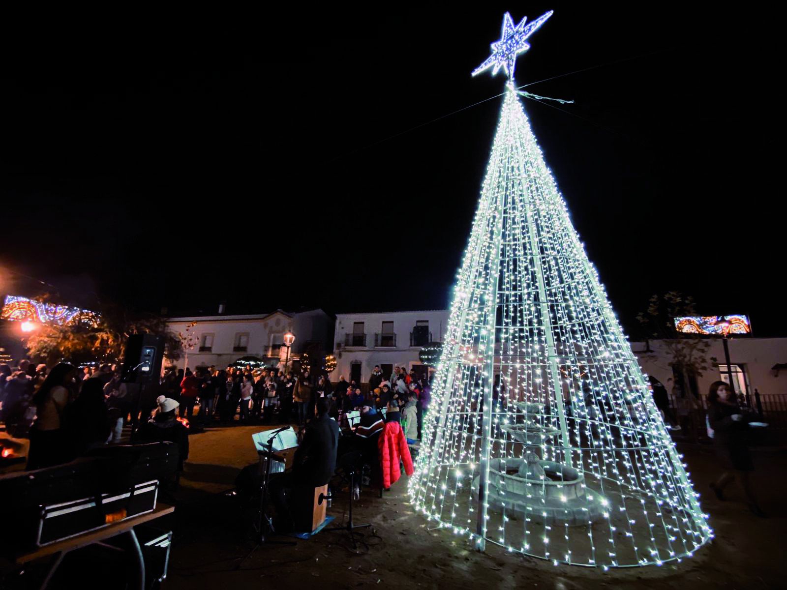 Jabugo da rienda suelta al espíritu navideño