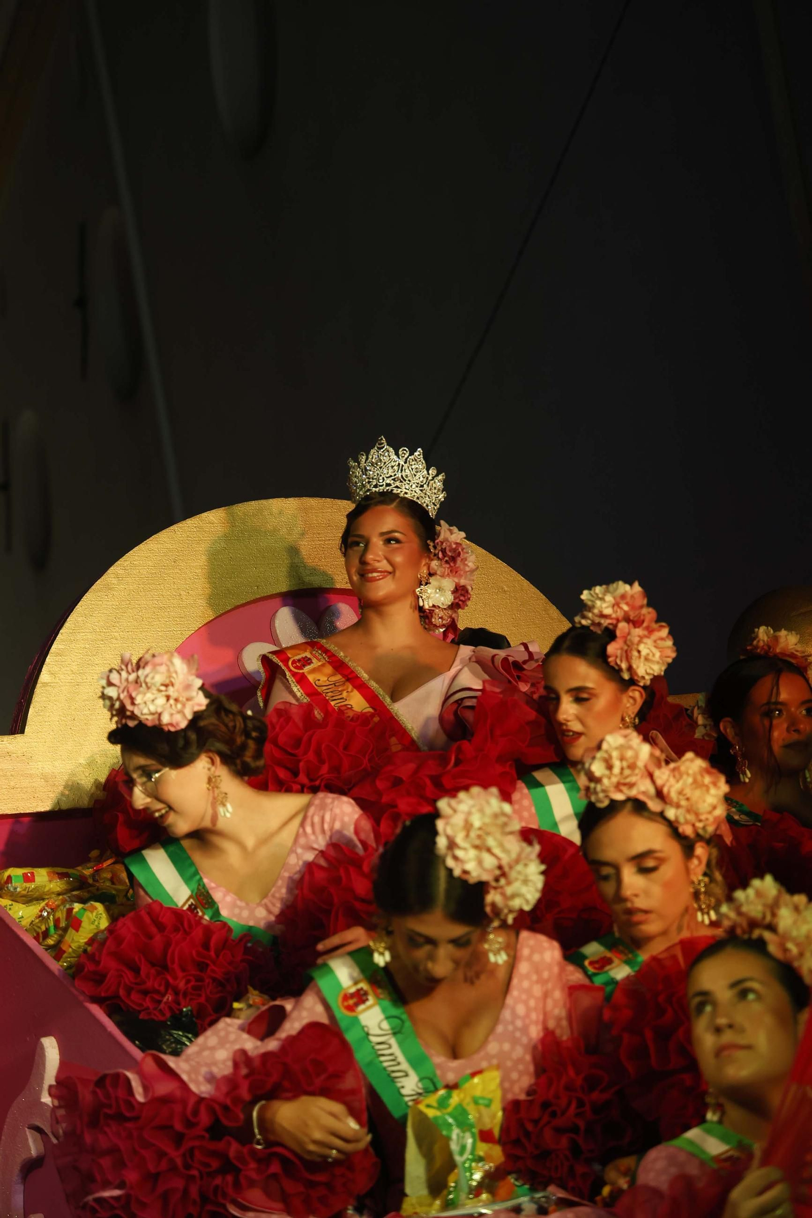 Búscate en las fotos de la cabalgata de la Feria Real de San Roque 2025