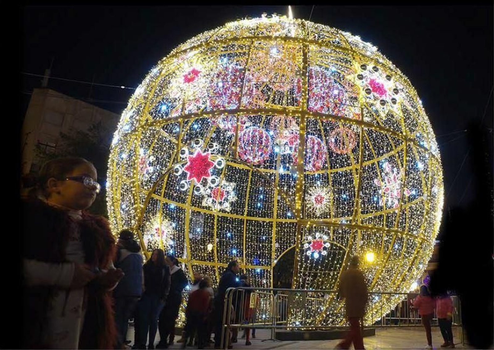 Así son las luces de Navidad en Granada calle a calle