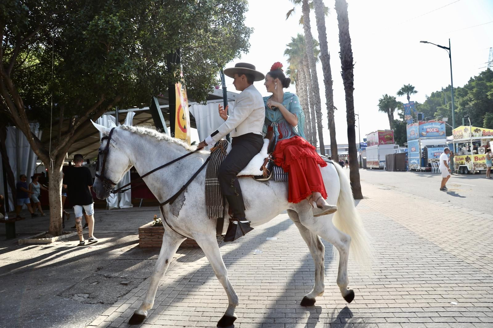 Los trajes tradicionales de la Feria de Málaga, en fotos