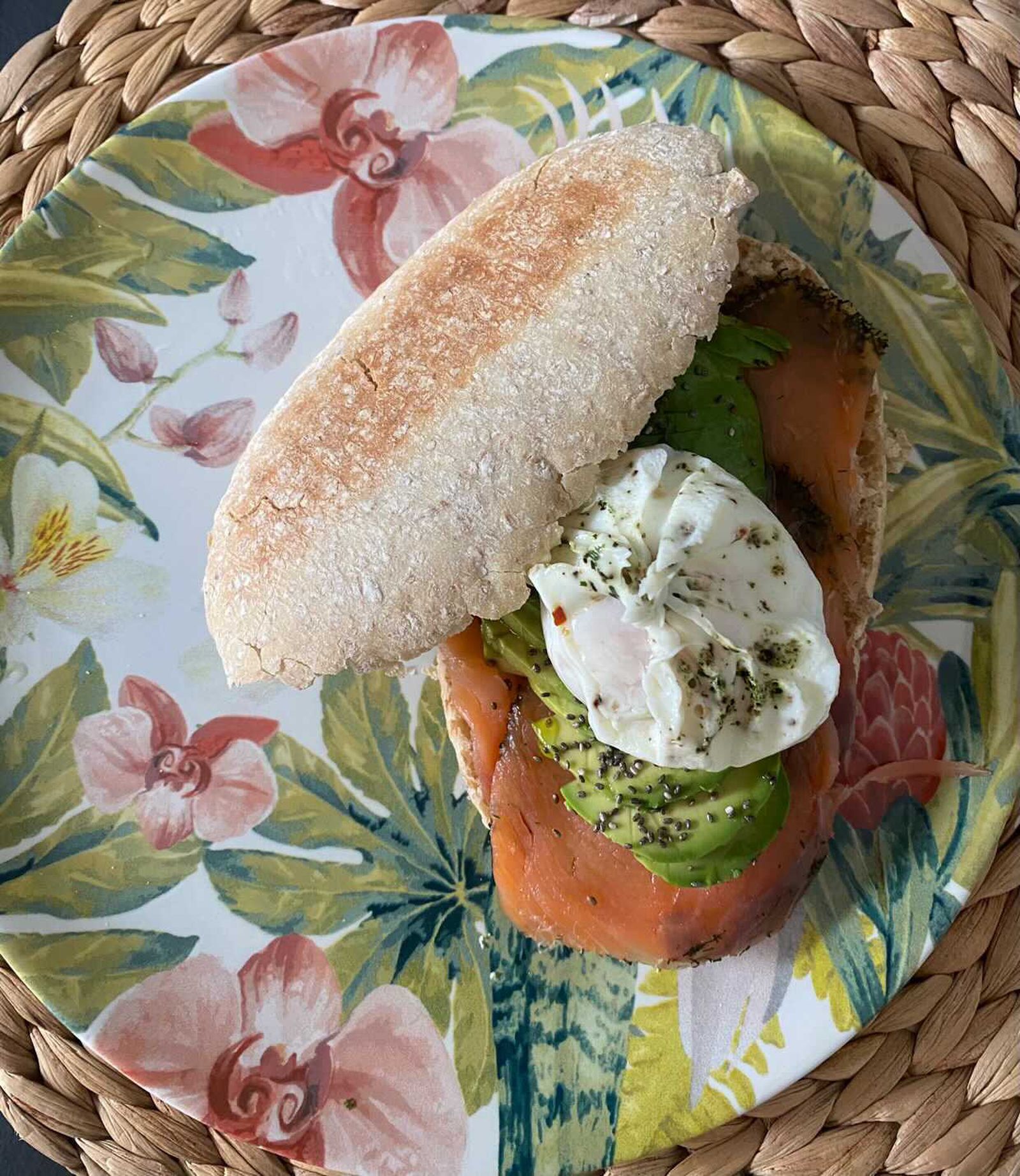 La ganadora del concurso, que se ha hecho con 1.000 euros en metálico y un año de molletes gratis, ha sido la malagueña Mery Garna.