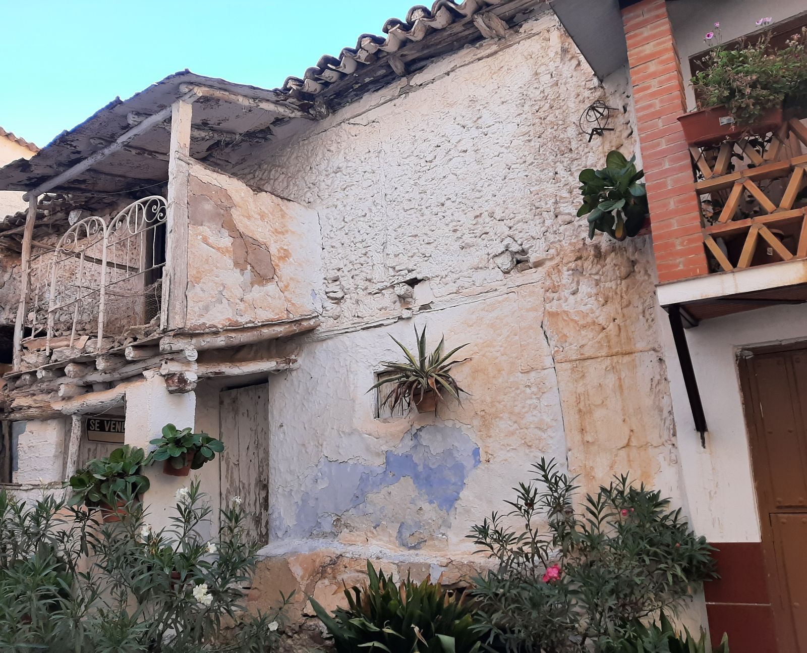 Edificio a rehabilitar en Güéjar Sierra