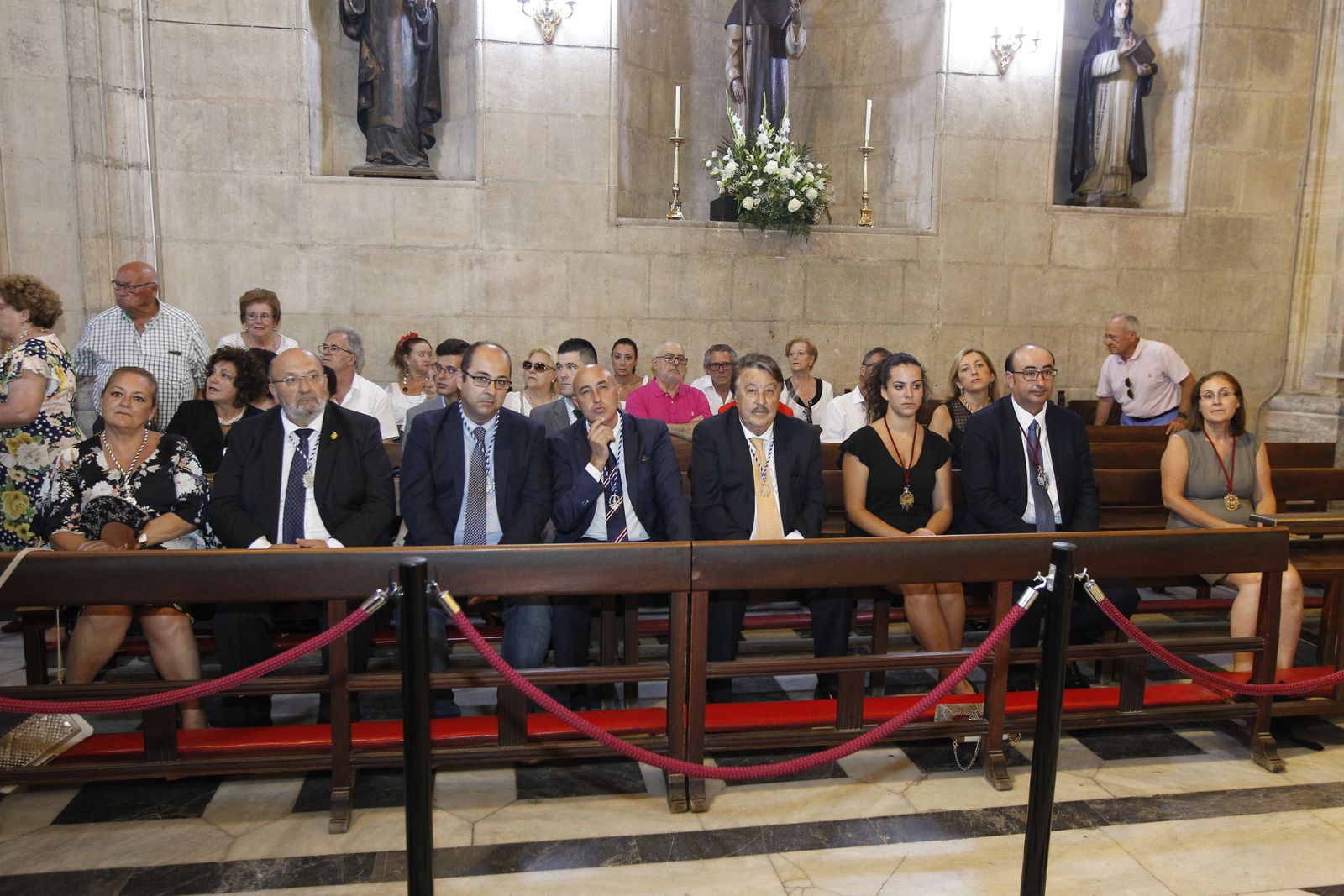 Fotogalería misas en honor a la Virgen del Mar. Feria de Almería 2019