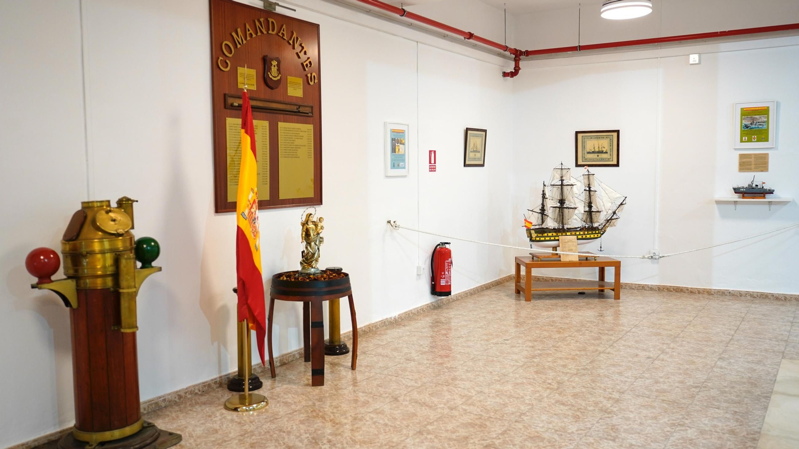 Entrevista con el comandante naval Fernando García, en la sede la comandancia de Algeciras