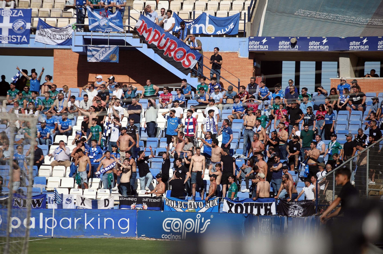 Imágenes del ambiente en el Recre-Jerez