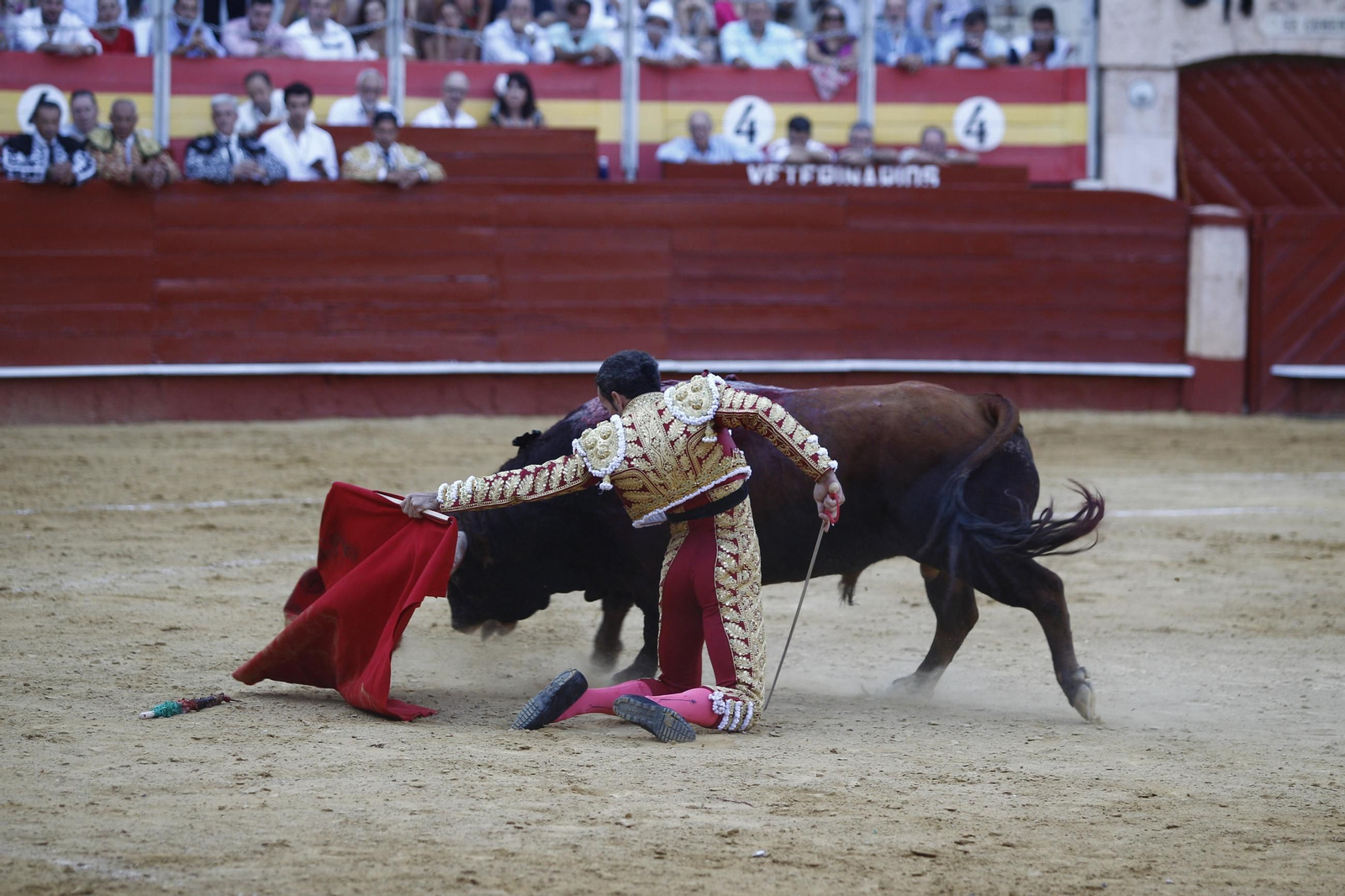 Las mejores imágenes de los toreros Fortes, Juan Ortega y David de Miranda en la Feria de Almería 2025