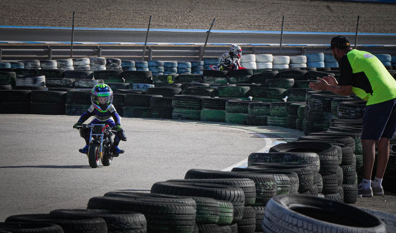 Imágenes de Rodada Solidaria en el Circuito de Jerez