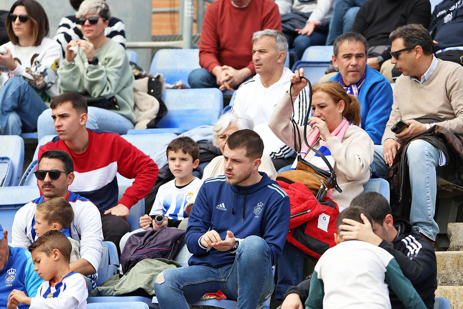 Ambiente en las gradas del Recreativo de Huelva vs AD Ceuta FC