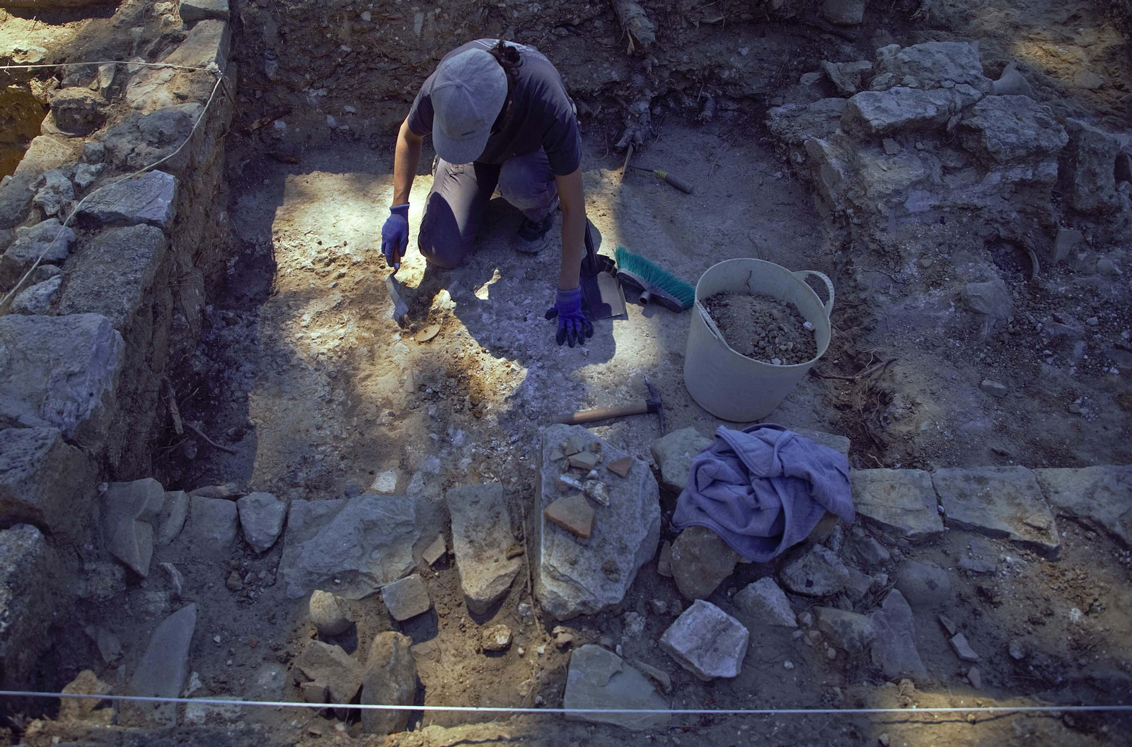 Fotos de la visita de Arturo Bernal al enclave arqueológico de Carteia.