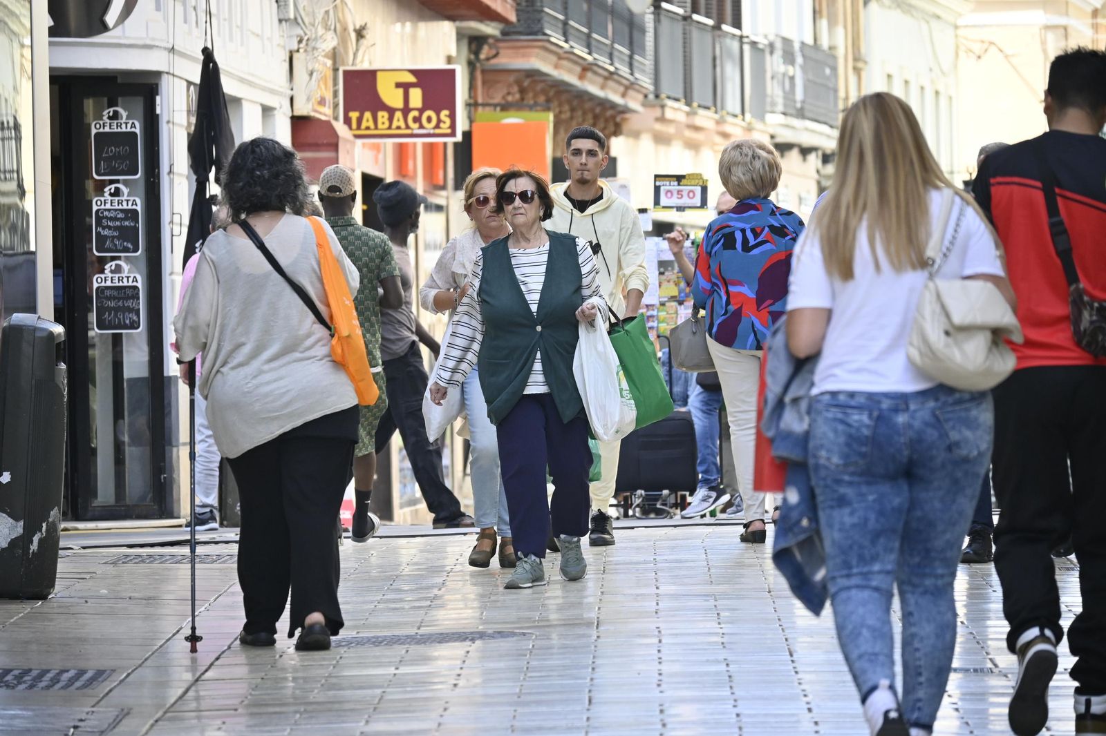 Imágenes de ambiente del jueves 24 de octubre en Huelva