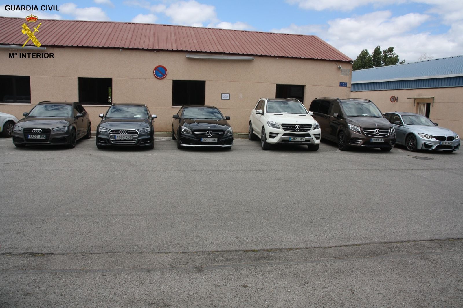 Varios de los vehículos intervenidos en la operación Carrus.