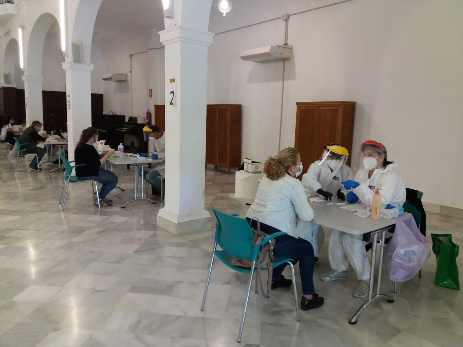 Primeros test a los empleados de ayuda a domicilio.