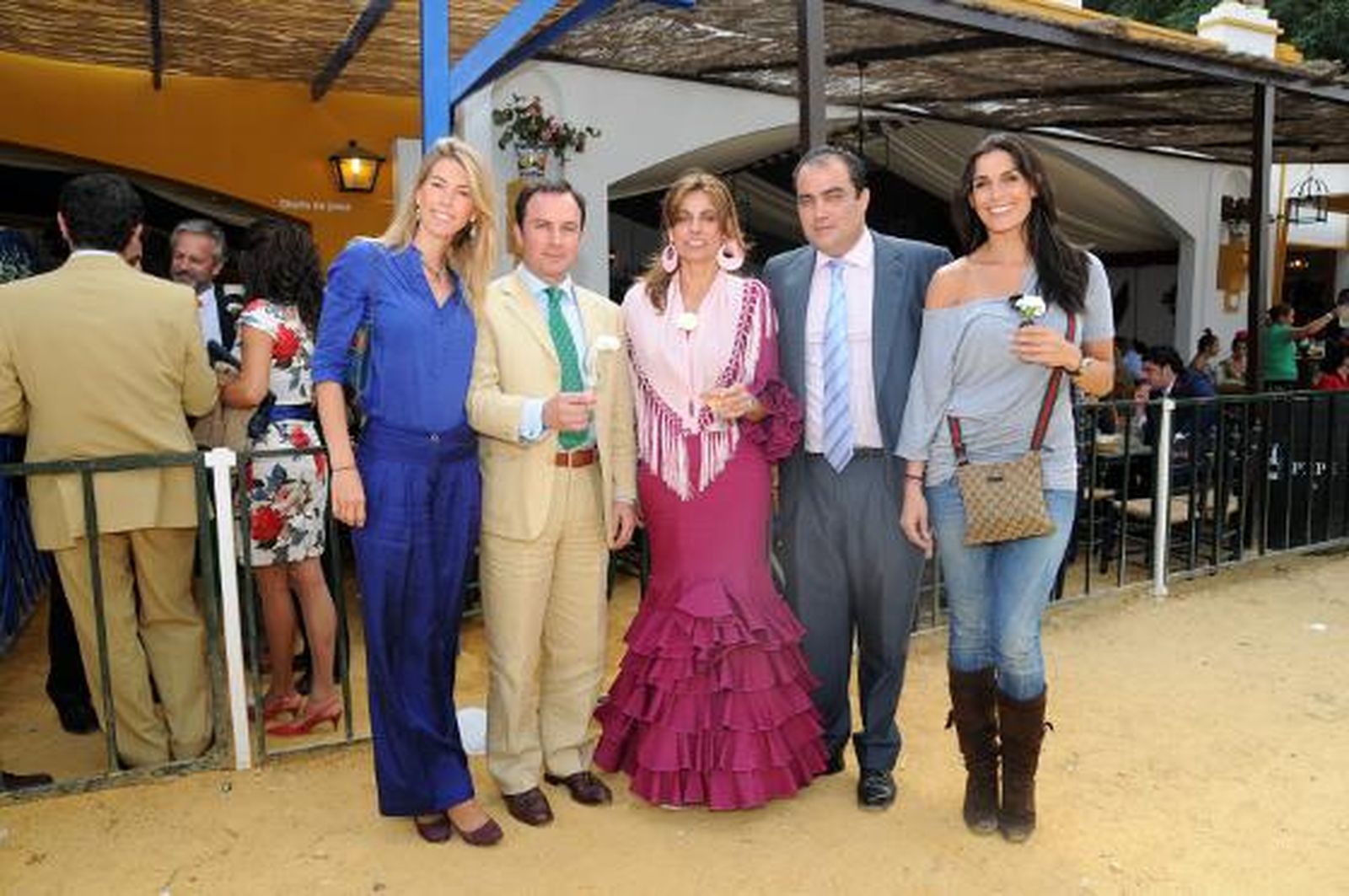 Alejandra Cruz Conde, Rufino Romero, cónsul de la República Checa, Paloma Ruiz-Mateos, David Fernández y  la Miss España 2005, Verónica Hidalgo.

Foto: Manuel Mateo