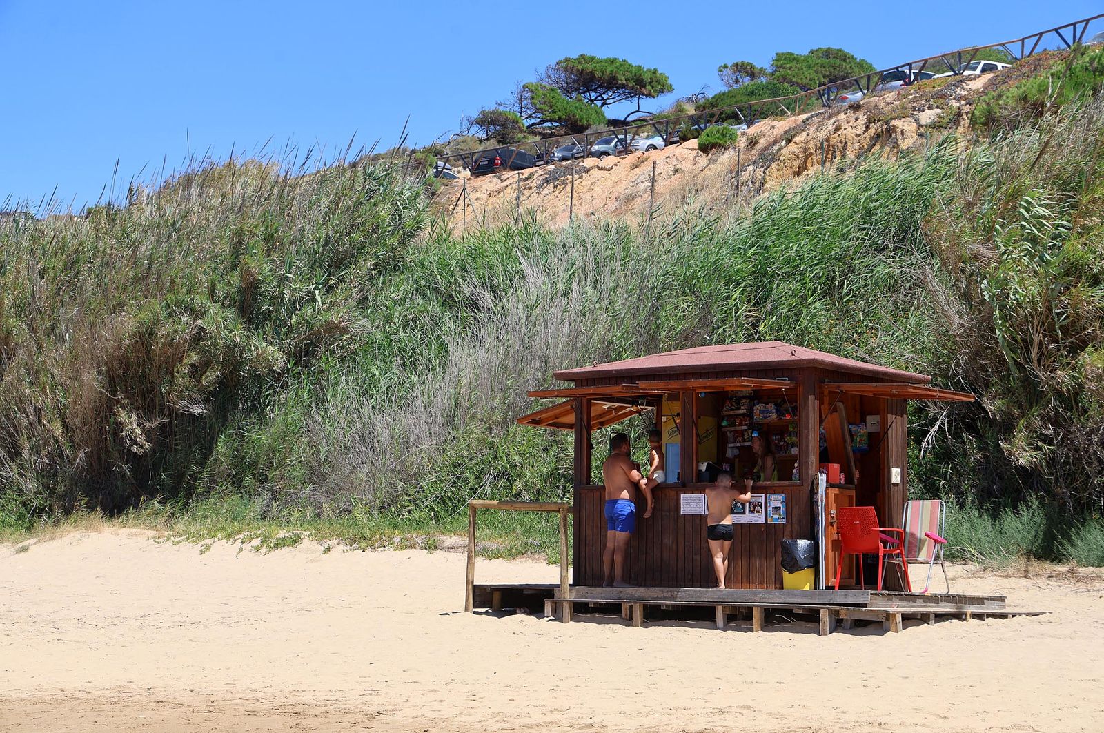 Imágenes de una maravillosa mañana de verano en las playas de la Torre del Loro y Mazagón