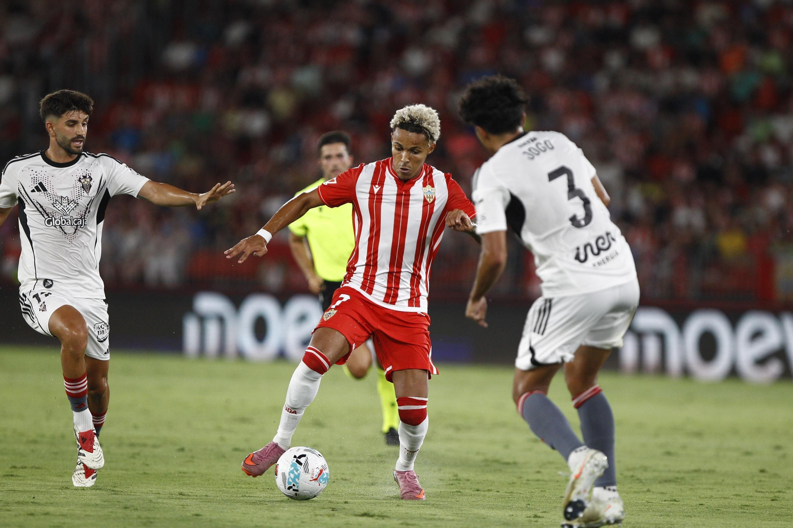 U.D. Almería-Albacete Balompié, en imágenes