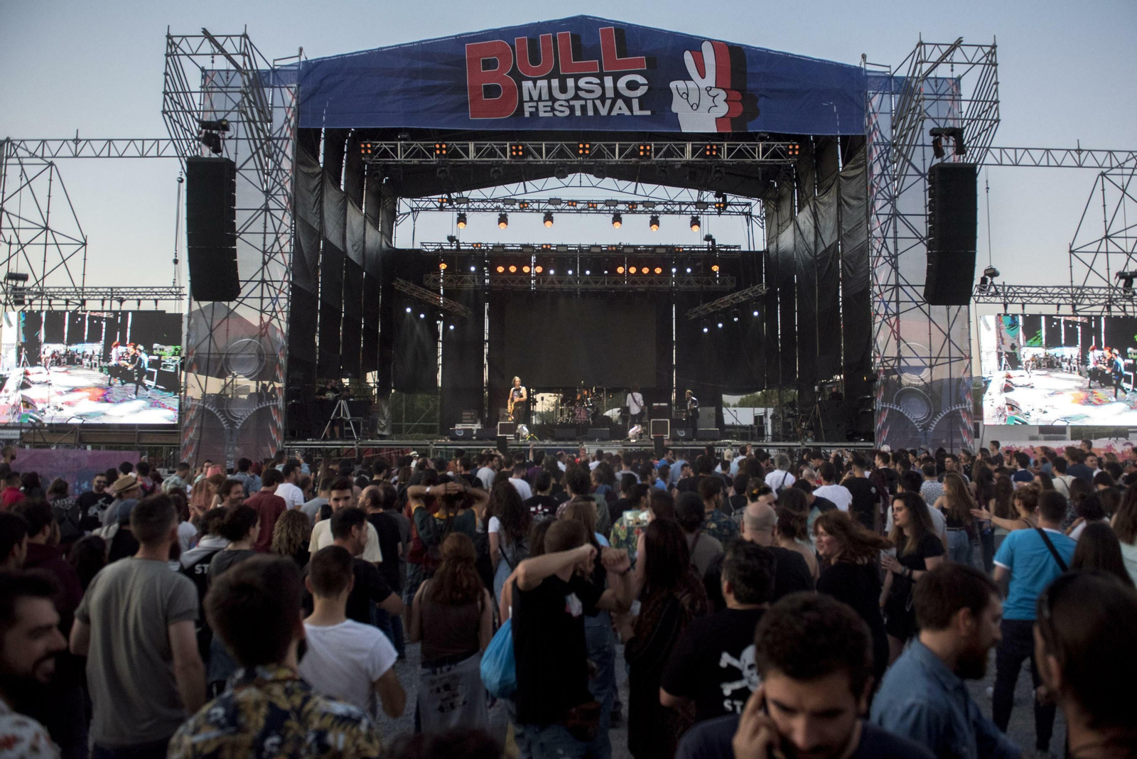 Imágenes del Bull Music Festival en su primera jornada
