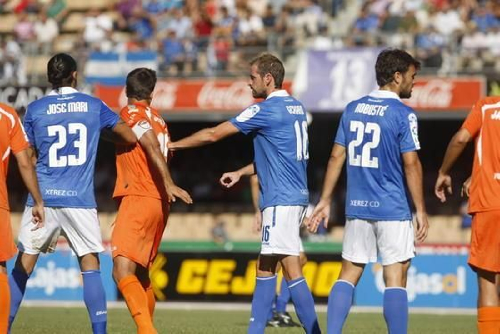 El Xerez se estrenó en casa ante el Guadalajara y lo hizo igual que el año pasado con Javi López, con derrota.

Foto: Juan Carlos Toro