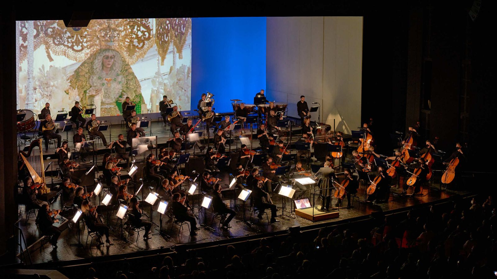 La ROSS durante la actuación.