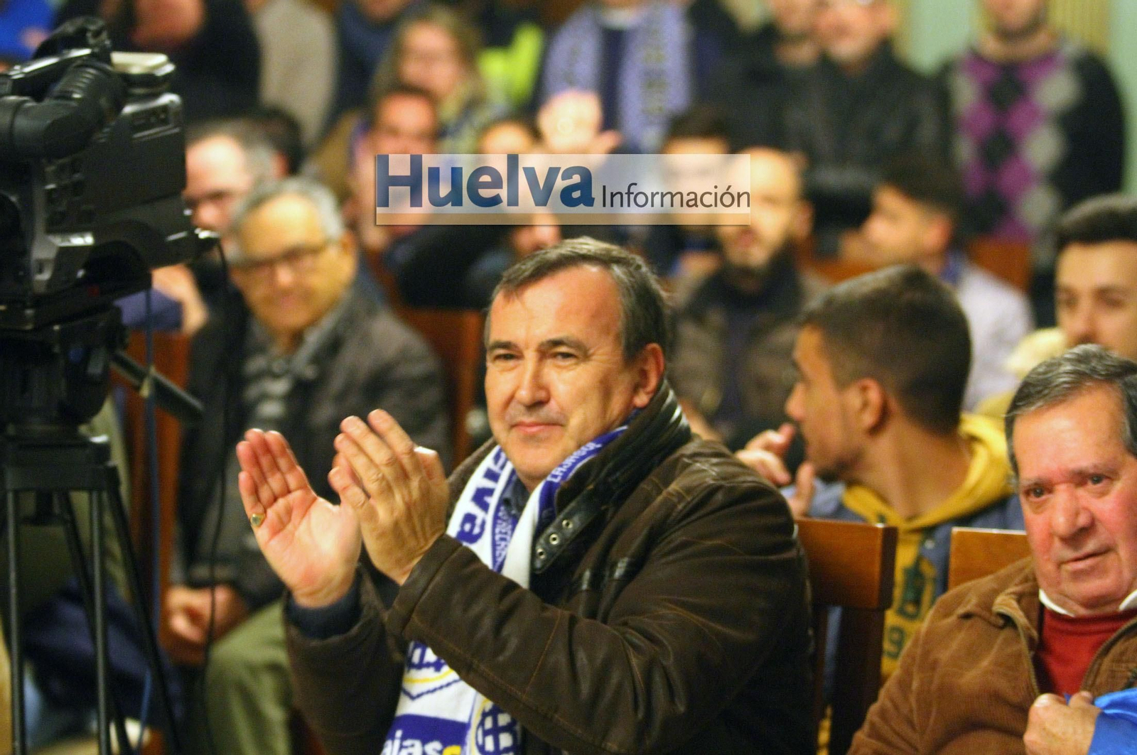 Imágenes del pleno en el ayuntamiento de Huelva para aprobar el pago de la deuda del Recre con Hacienda.