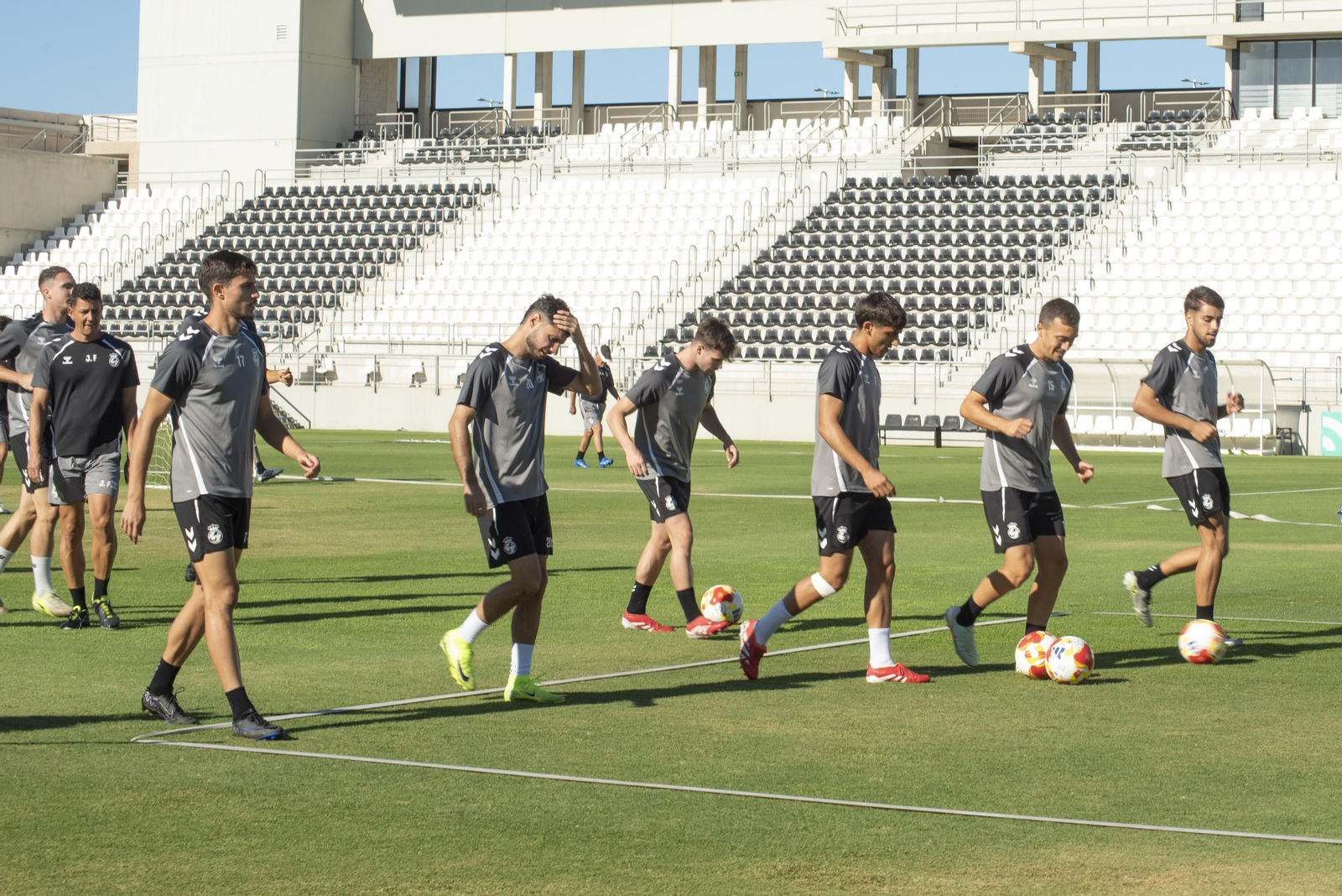 Las fotos del entrenamiento de la Balona del miércoles previo al estreno liguero