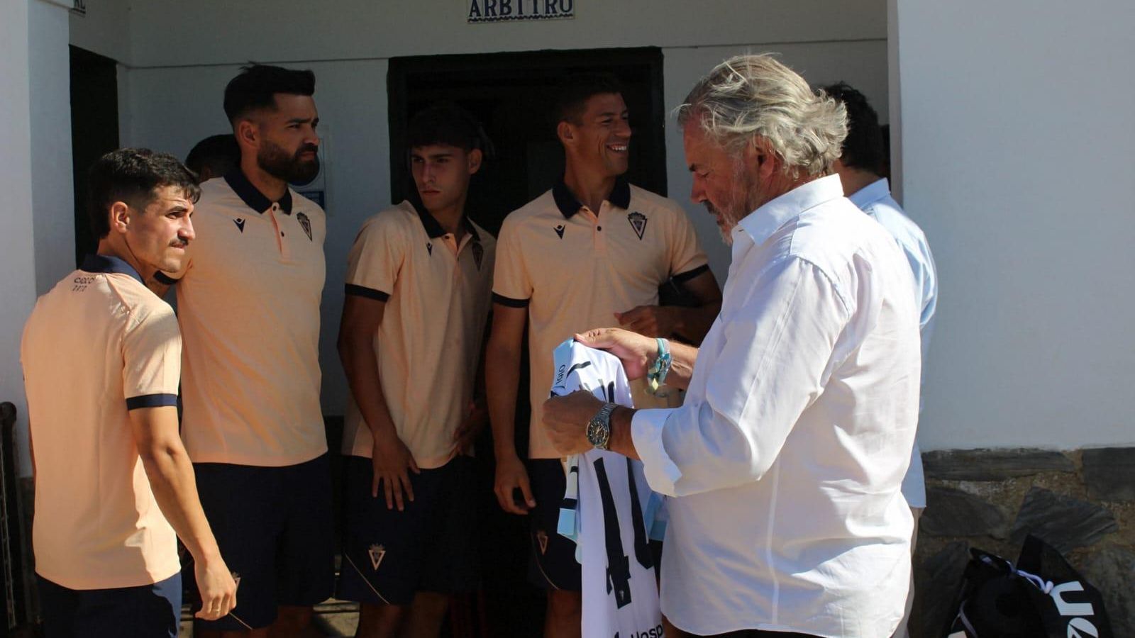 Las imágenes del amistoso entre el Barbate y el Cádiz CF