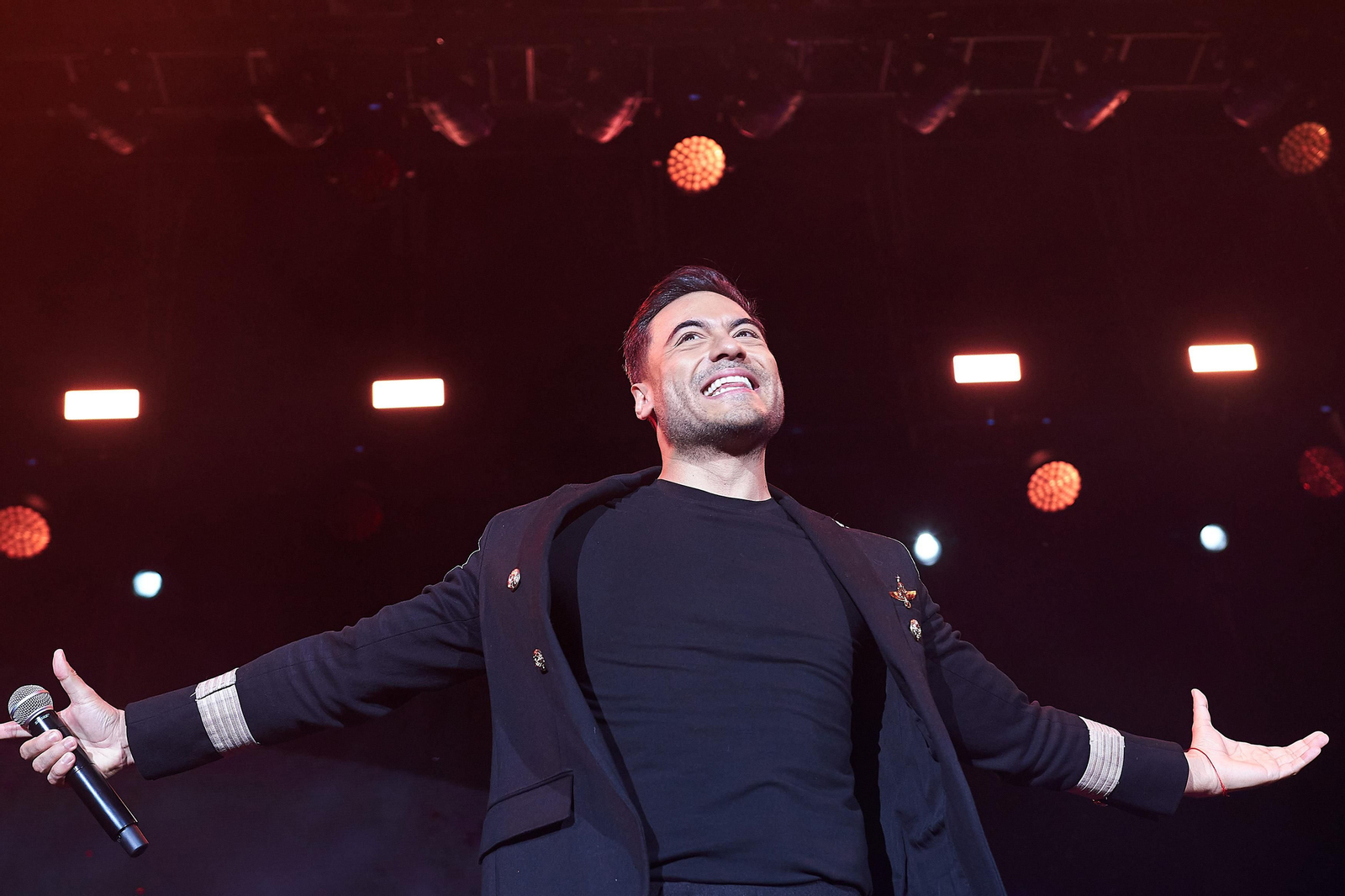 Las fotos del concierto de Carlos Rivera en La Maestranza de Sevilla