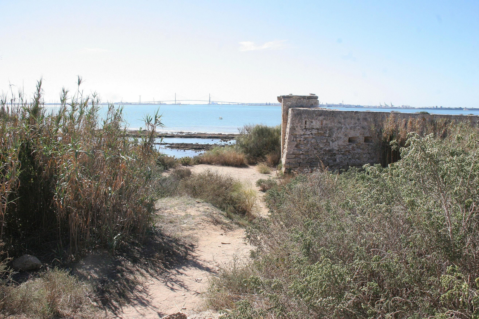 Imágenes del estado de conservación de las murallas de El Puerto