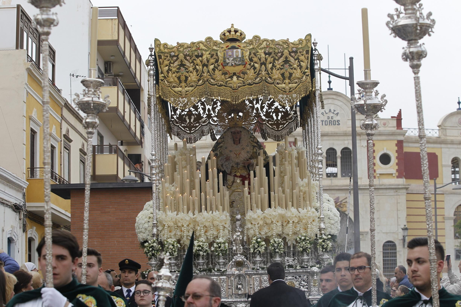 Imágenes de la Procesión de la Macarena. Semana Santa Almería 2019