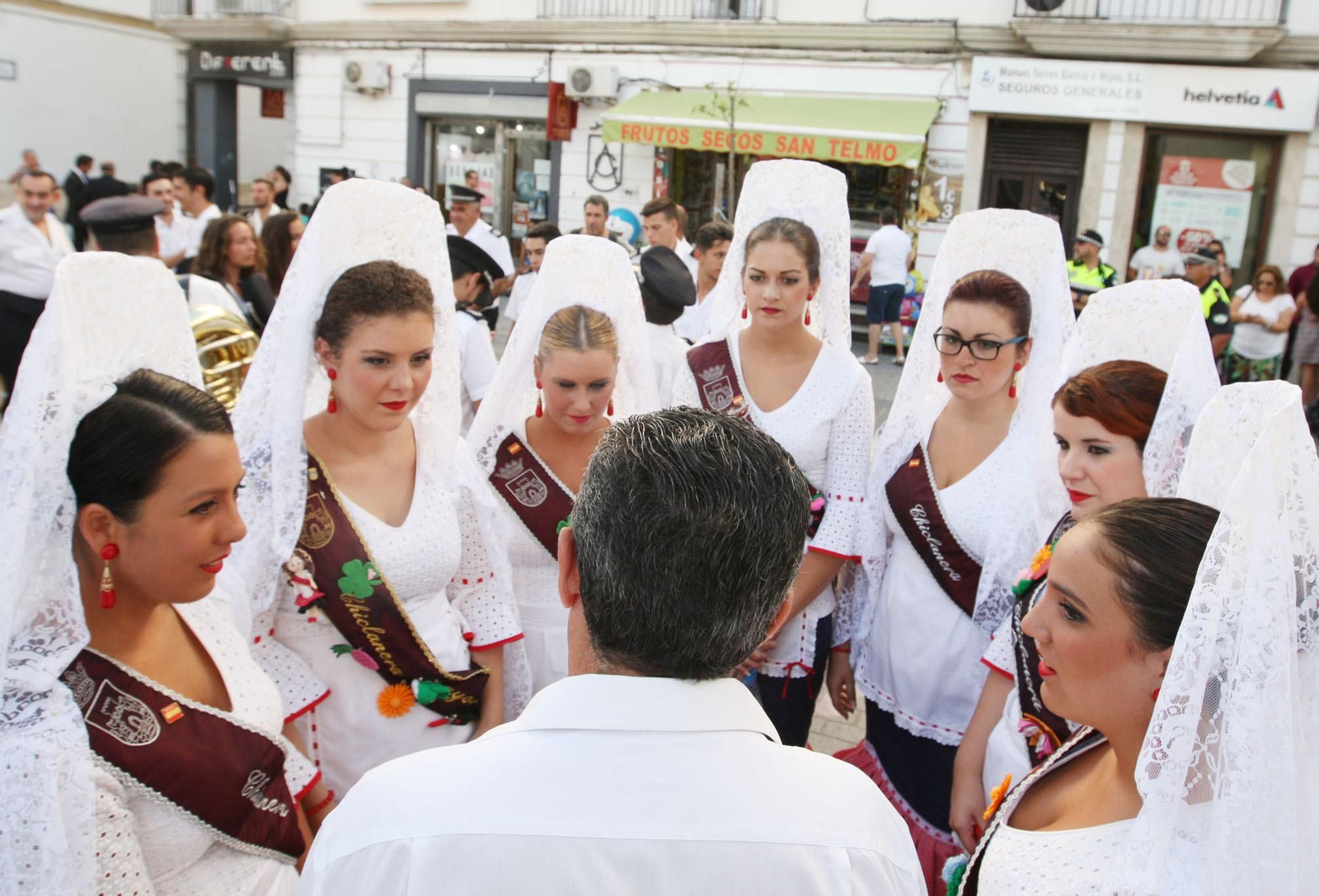 La Chiclanera Mayor y su corte de honor en un acto celebrado el  pasado julio.