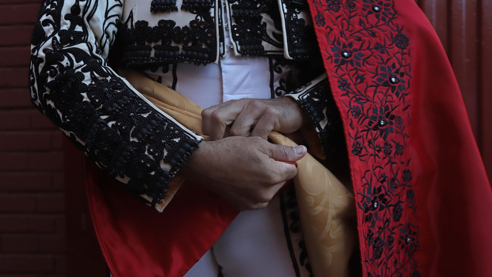 Fotos de la corrida del sábado de la Feria Taurina de Algeciras: Ferrera, Chacón y López Simón